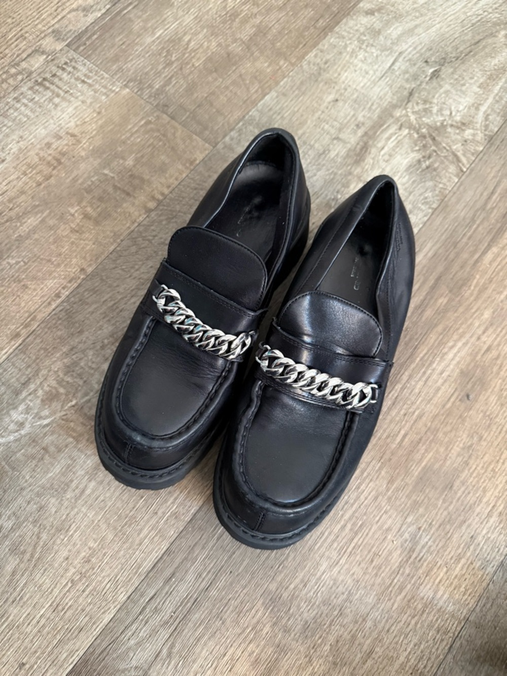 Black Men's Leather Chain Loafers